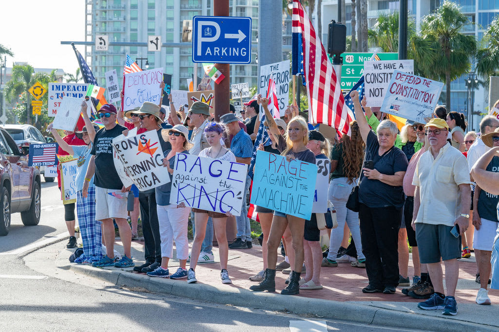 Photos No Kings Day Protest in Downtown Sarasota